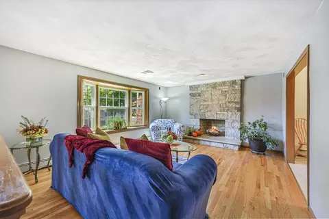 Living - 15 Parkview Rd, Reading, MA 01867 photo 1 of 7