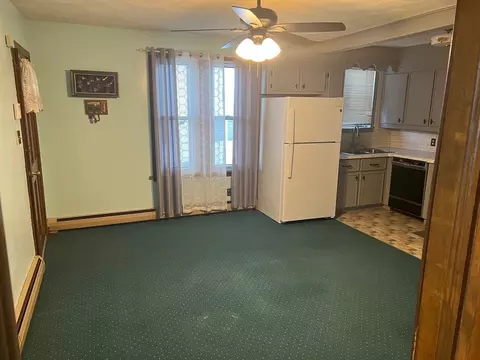 Living - 25 Crawford St, Fall River, MA 02724 photo 2 of 5
