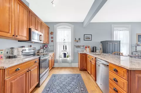 47 Pleasant St #2, Gloucester, MA 01930 photo 21