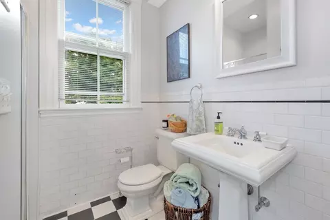 47 Pleasant St #2, Gloucester, MA 01930 photo 28