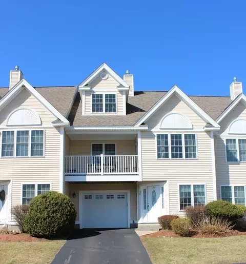 96 Carrington Ln #96, Uxbridge, MA 01569