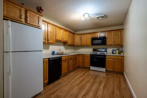 1556 N Main St #10, Fall River, MA 02720 photo 7