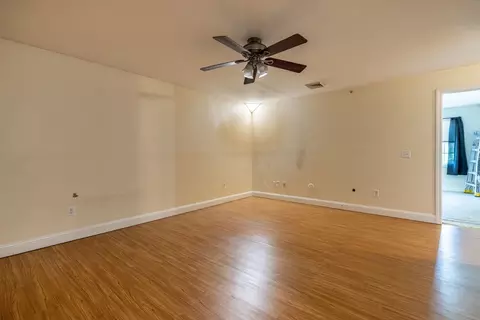 1556 N Main St #10, Fall River, MA 02720 photo 10