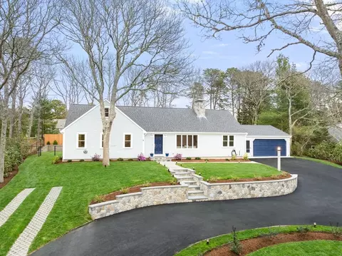 1351 Old Post Rd, Barnstable, MA 02648 photo 3