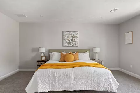 Bedroom - 71 Upland St, Worcester, MA 01607 photo 1 of 4