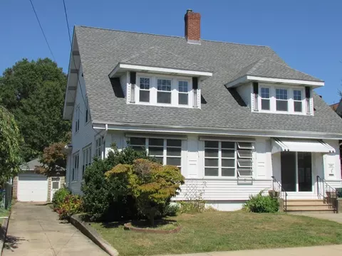 8 East St, Attleboro, MA 02703