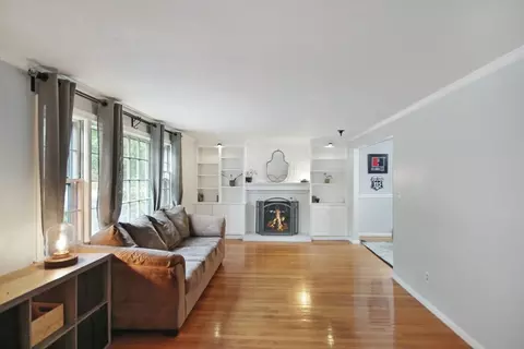 20 Central St, Acton, MA 01720 photo 3