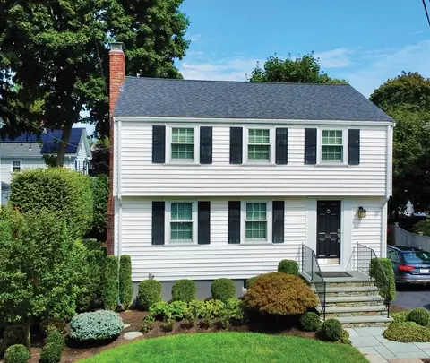 44 Huntington Rd, Milton, MA 02186