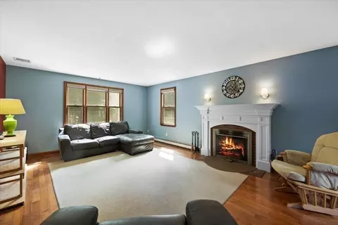96 County Rd, Hanson, MA 02341 photo 9