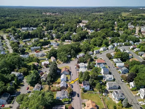 View/Area - 48 Beacon St, Dedham, MA 02026 photo 7 of 8