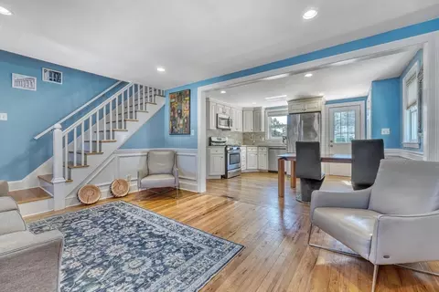 Entry Way - 48 Beacon St, Dedham, MA 02026 photo 1 of 3