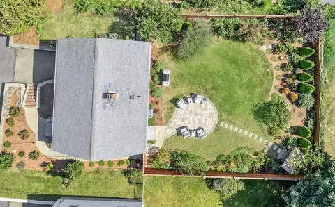 View/Area - 48 Beacon St, Dedham, MA 02026 photo 2 of 8