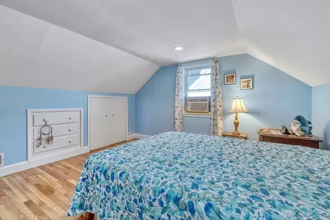 Bedroom - 48 Beacon St, Dedham, MA 02026 photo 4 of 6