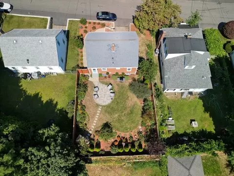 View/Area - 48 Beacon St, Dedham, MA 02026 photo 3 of 8