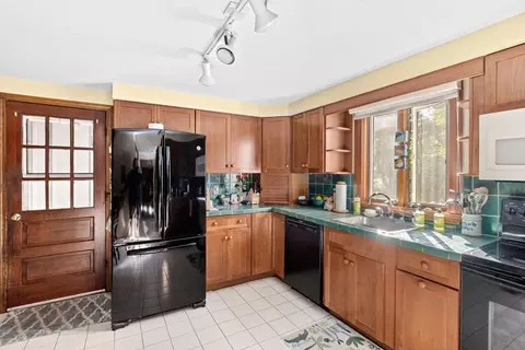 25 Independence Ln, Hingham, MA 02043 photo 6