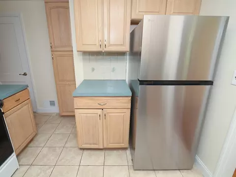 51 Edgewater Dr, Framingham, MA 01702 photo 15