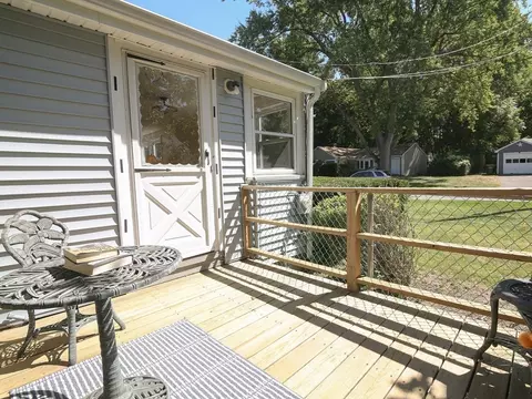 51 Edgewater Dr, Framingham, MA 01702 photo 27