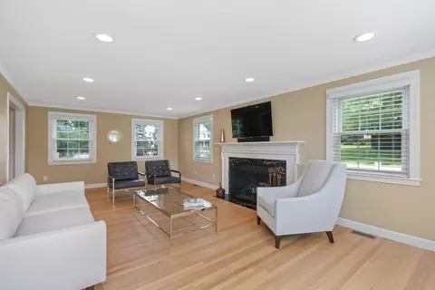 Living - 159 Oxbow, Needham, MA 02492 photo 3 of 3