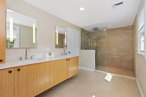 Bath - 159 Oxbow, Needham, MA 02492 photo 1 of 3