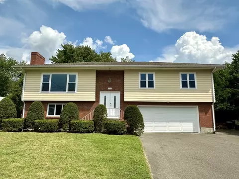 224 Lafayette St, Chicopee, MA 01020