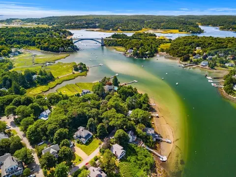 64 Riverview Rd, Gloucester, MA 01930 photo 3