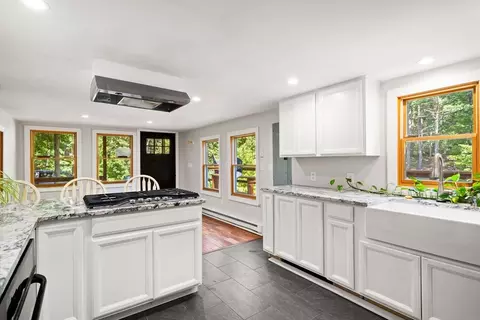 141 North St # -A, Georgetown, MA 01833 photo 3