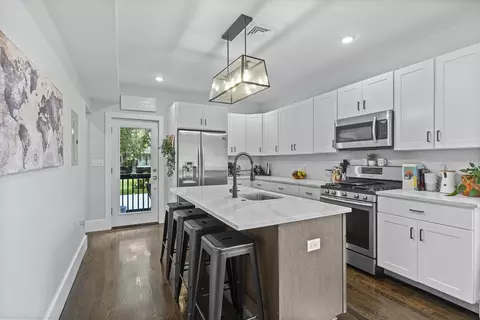 145 Whitfield St #2, Boston, MA 02124
