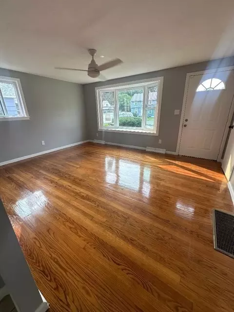 1375 Page Blvd, Springfield, MA 01104 photo 9