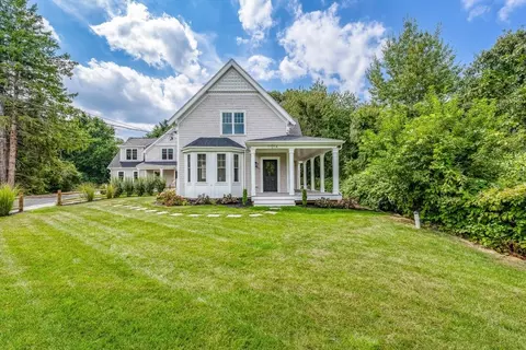 1121 S River St #A, Marshfield, MA 02050