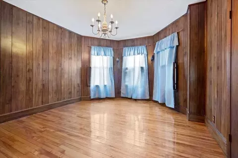 7 Lyon St, Worcester, MA 01604 photo 15