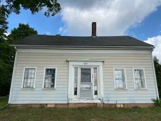 274 E Main St, Plainfield, MA 01070 photo 2