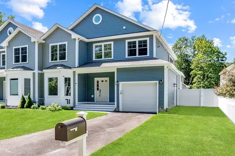89 Kendall Ln, Natick, MA 01760