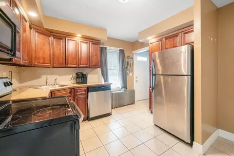 504 Bradford Ave, Fall River, MA 02721 photo 11