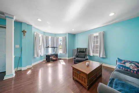 504 Bradford Ave, Fall River, MA 02721 photo 9