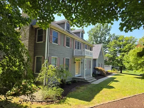 11 Valley View Dr, South Hadley, MA 01075