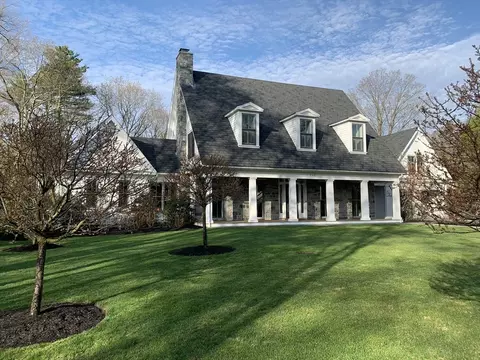 242 Lowder St, Dedham, MA 02026