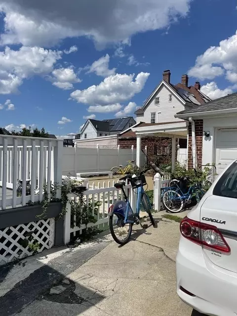 20 Dyer Ave, Everett, MA 02149 photo 32