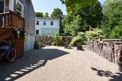 Exterior - 11 Pierce Pl, Canton, MA 02021 photo 8 of 8