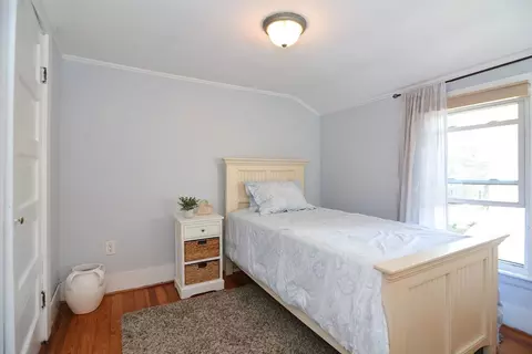 Bedroom - 11 Pierce Pl, Canton, MA 02021 photo 5 of 8