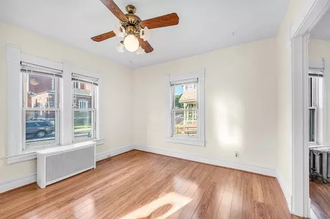 252 King St, Springfield, MA 01109 photo 8