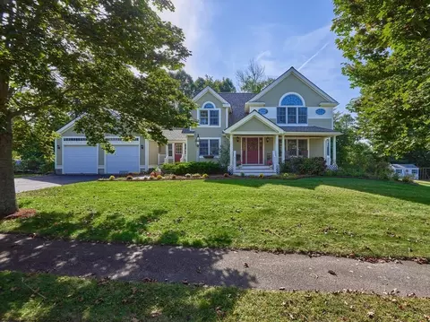 7 Sunnyside Rd, Auburn, MA 01501