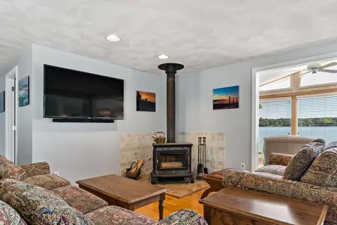 66 Greenleaf St, Fall River, MA 02721 photo 15