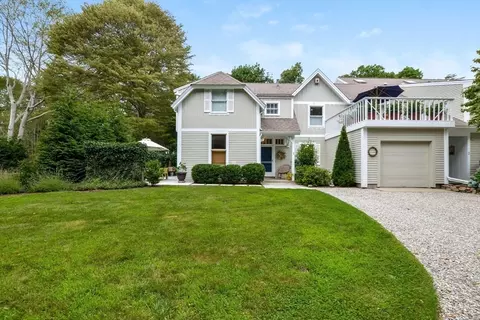 45 Highfield Dr #1, Falmouth, MA 02540