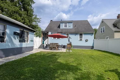 17 Collins St, Worcester, MA 01606 photo 3