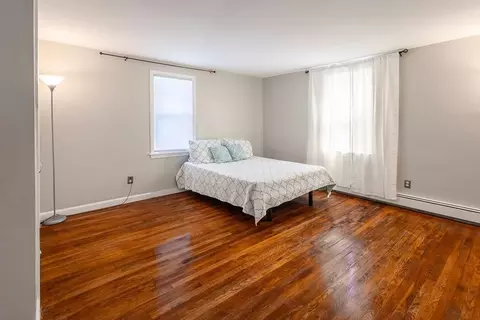 17 Collins St, Worcester, MA 01606 photo 9