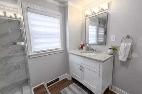 17 Collins St, Worcester, MA 01606 photo 18