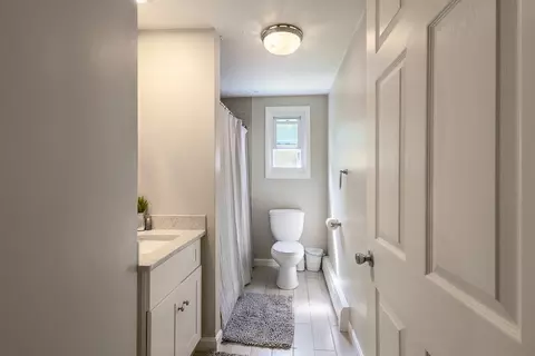 17 Collins St, Worcester, MA 01606 photo 11