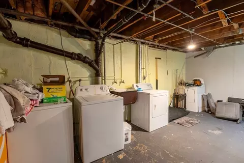 17 Collins St, Worcester, MA 01606 photo 26