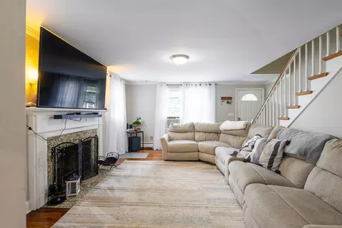 17 Collins St, Worcester, MA 01606 photo 13