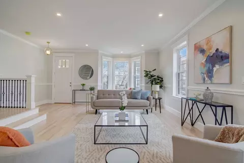 27 Emerson St #27, Medford, MA 02155